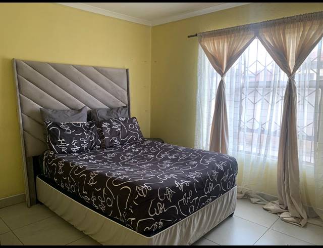 2 BEDROOM HOUSE FOR SALE IN VANDERBIJLPARK CE 3